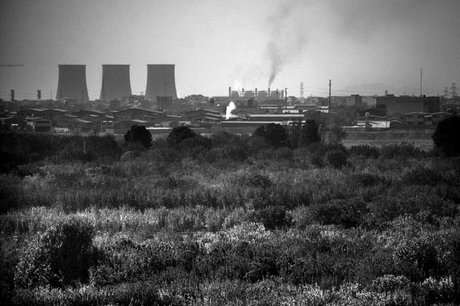 کدام پروژه‌های نیروگاهی توسط بخش خصوصی اجرا می‌شود؟